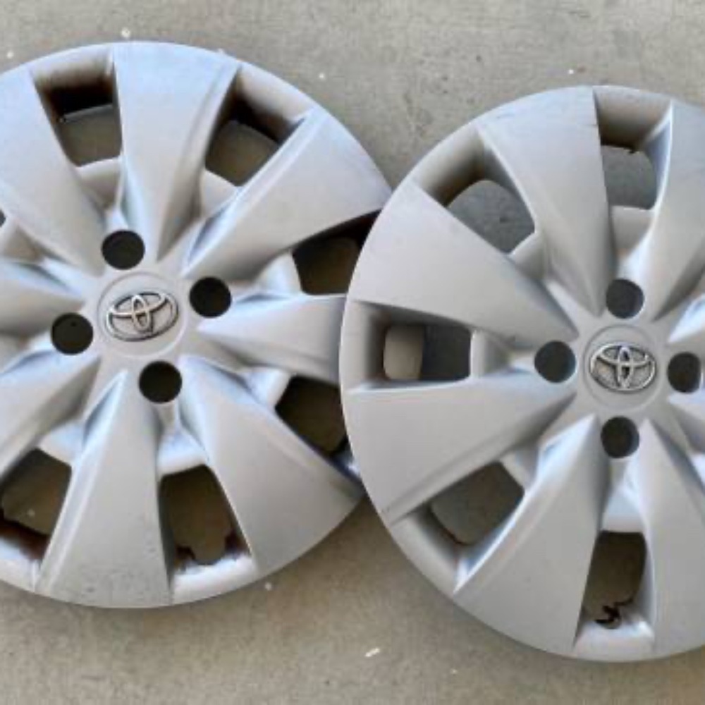Genuine Toyota Yaris HubCaps 15”